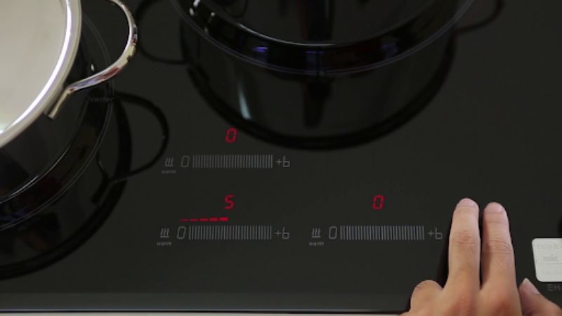 Ưu điểm của bếp từ Chefs EH-IH555 